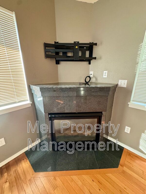 Foto del edificio - 490 SE Alpine Ave