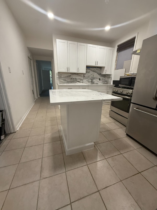 Foto del edificio - 1649 W Garfield Blvd