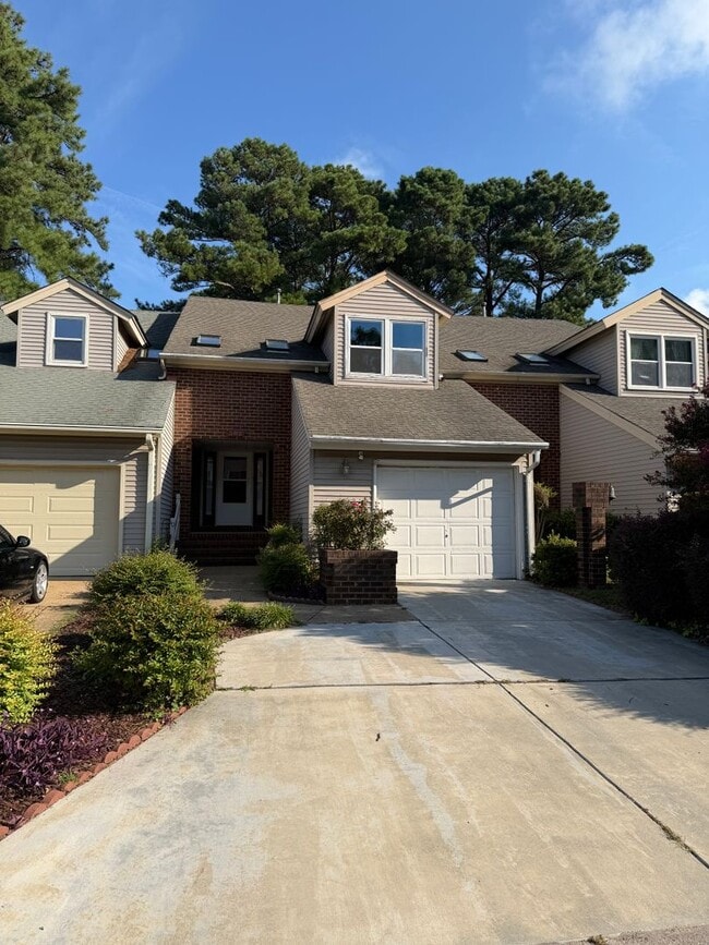 Building Photo - 502 Kempsville Greens Ct