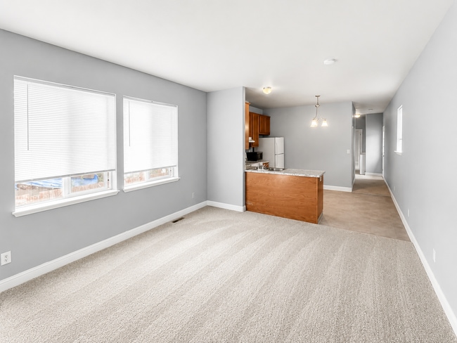 Building Photo - 133 2nd Ave