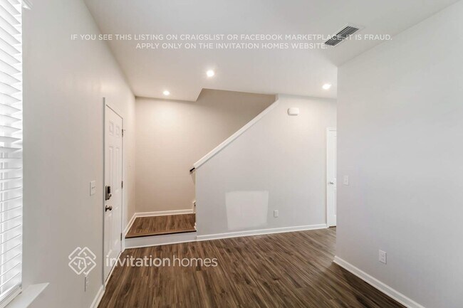 Foto del edificio - 2119 Blackbird Cir