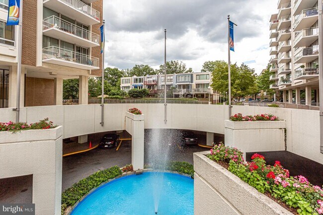 Foto del edificio - 1425 4th St SW