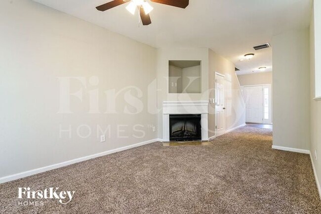 Foto del edificio - 7128 Brookview Way