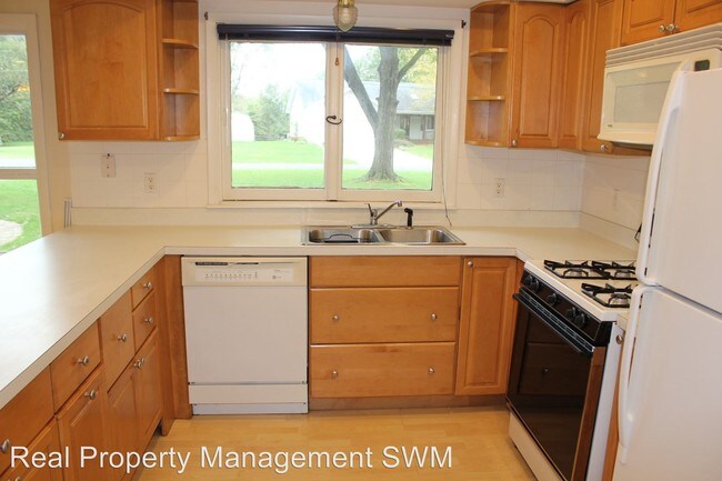 Building Photo - 4 br, 4 bath House - 2139 Derfla Drive