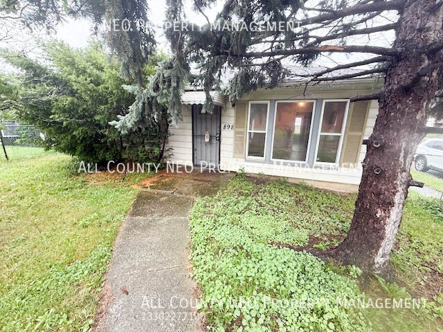 Foto del edificio - 898 Wayside Rd