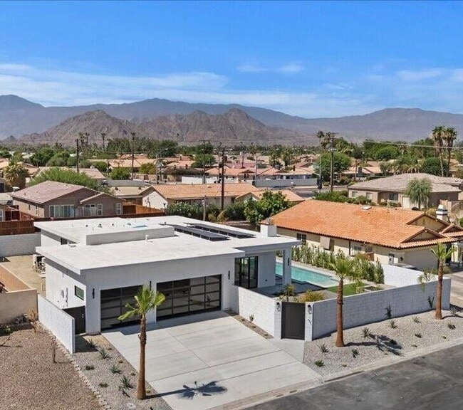 Building Photo - 78525 Orcabessa Dr