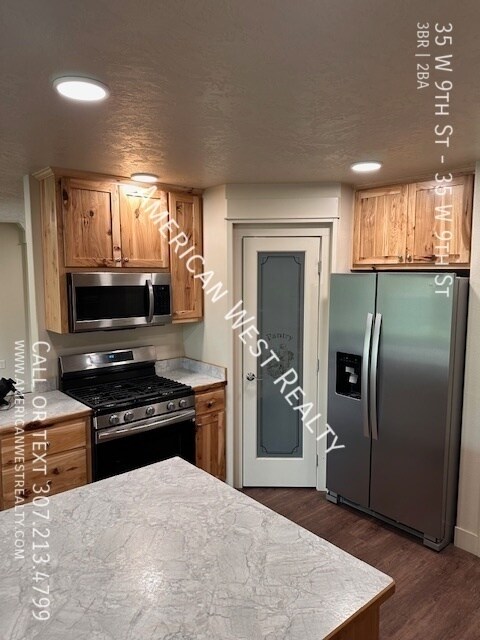 Building Photo - 3 Bedroom Duplex in Lovell