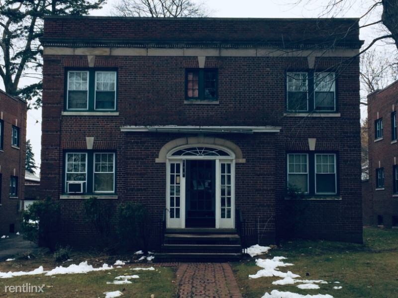 Primary Photo - 152 Manning Blvd