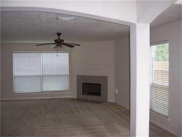 Foto del edificio - 3710 Windmill Village Dr
