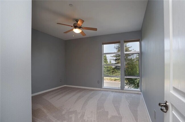 Foto del edificio - Modern Townhome in the Heart of Downtown T...