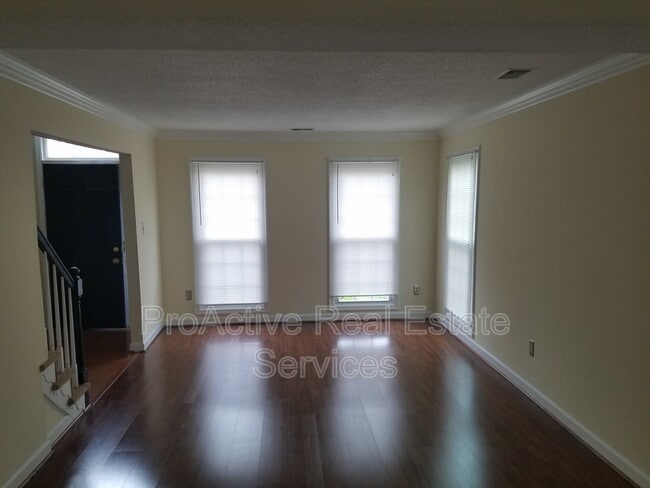 Foto del edificio - 5476 Club Head Rd