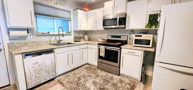 Foto del edificio - 613 Bowers Ct
