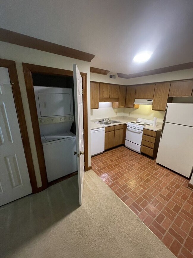 Foto del edificio - 3530-301 Ivy Commons Drive