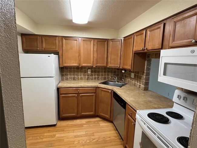 Photo - 2760 Coconut Bay Ln Apartment