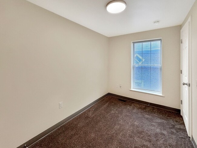 Building Photo - 515 Allegheny St