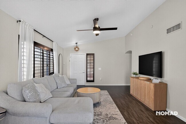 Foto del edificio - 4722 E St John Rd