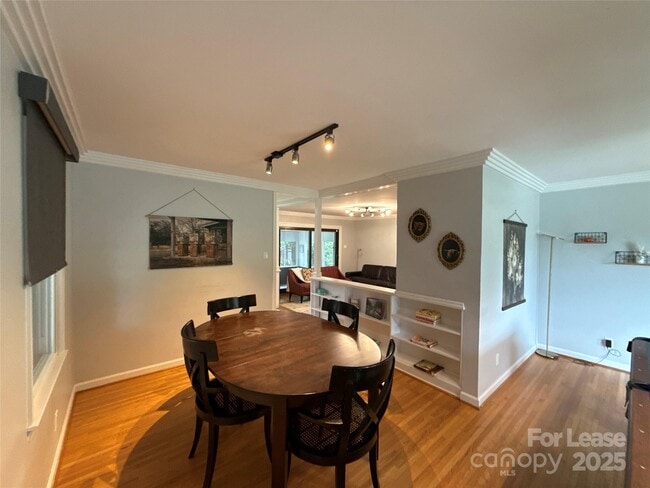 Building Photo - 1600 Paddock Cir