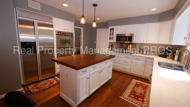 Building Photo - 6504 Hanover Heights Trl
