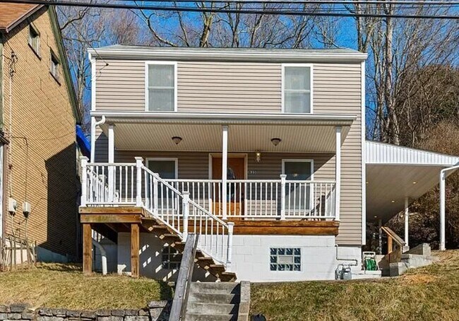 Building Photo - 635 Valley St