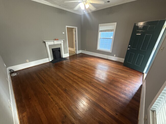 Foto del edificio - 1003 Curran St NW