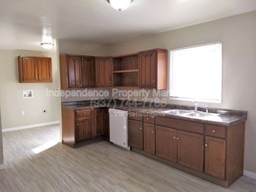 Building Photo - 4381 Marlowe St