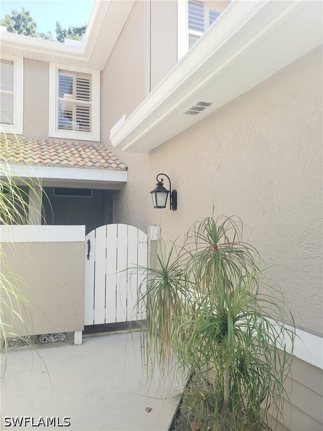 Foto del edificio - 386 Emerald Bay Cir