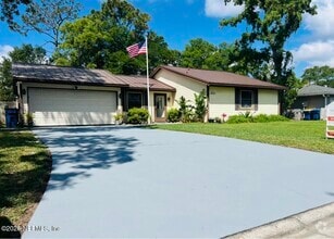 Building Photo - 2046 Broad Oak Dr
