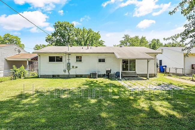 Foto del edificio - 2365 N Pointe Ln