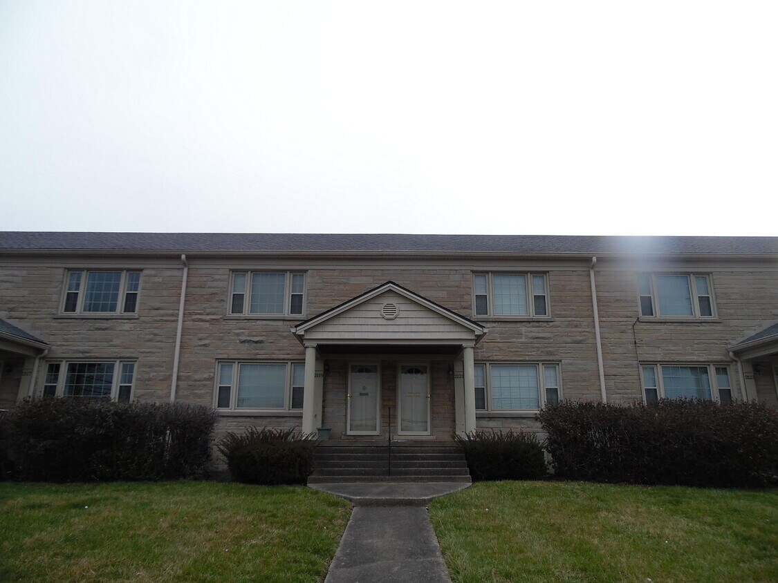 Primary Photo - 2119 Coburn Blvd