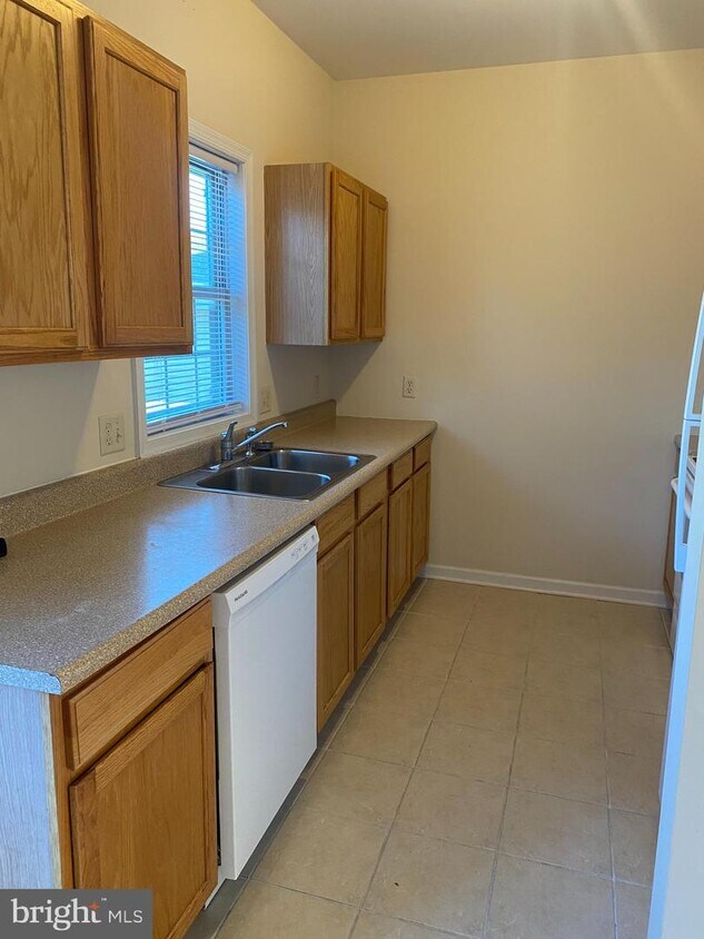 1959 Ashley Dr, Chambersburg, PA 17201 Townhome Rentals in