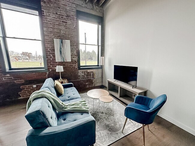 Foto del edificio - 403 W 4th St N