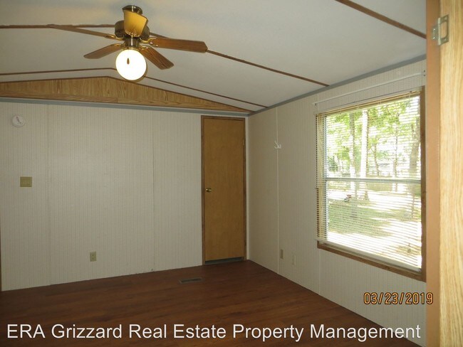 Building Photo - 2 br, 2 bath House - 35408 Lake Josephine Dr.