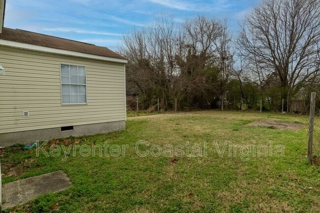 Foto del edificio - 1010 Quash St