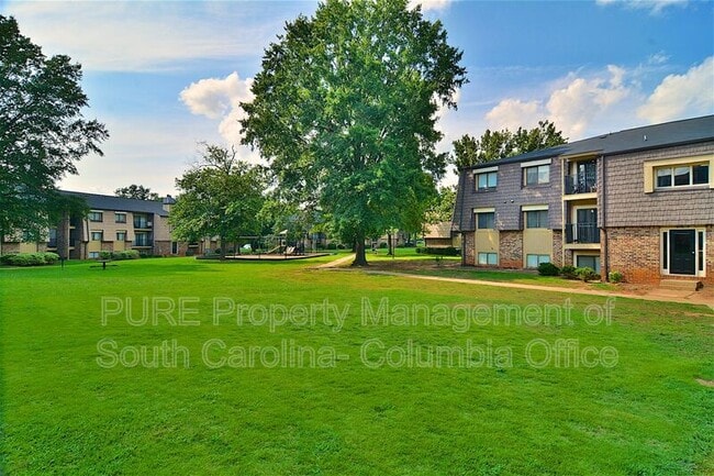 Building Photo - 515 Menlo Dr