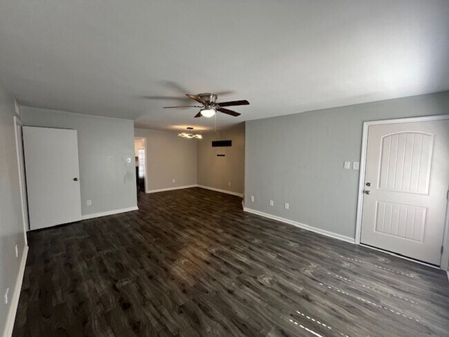 Foto del edificio - Nice 3 Bedroom 2 Bathroom Windsor Gardens ...