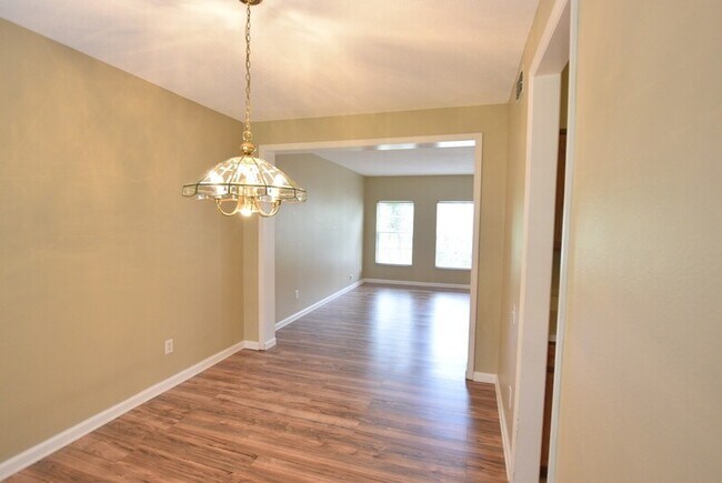 Building Photo - 2200 Coolbrook Ct