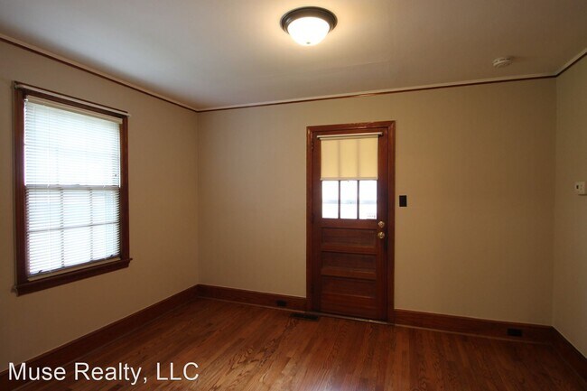 Building Photo - 2 br, 1 bath House - 445 Jackson Street