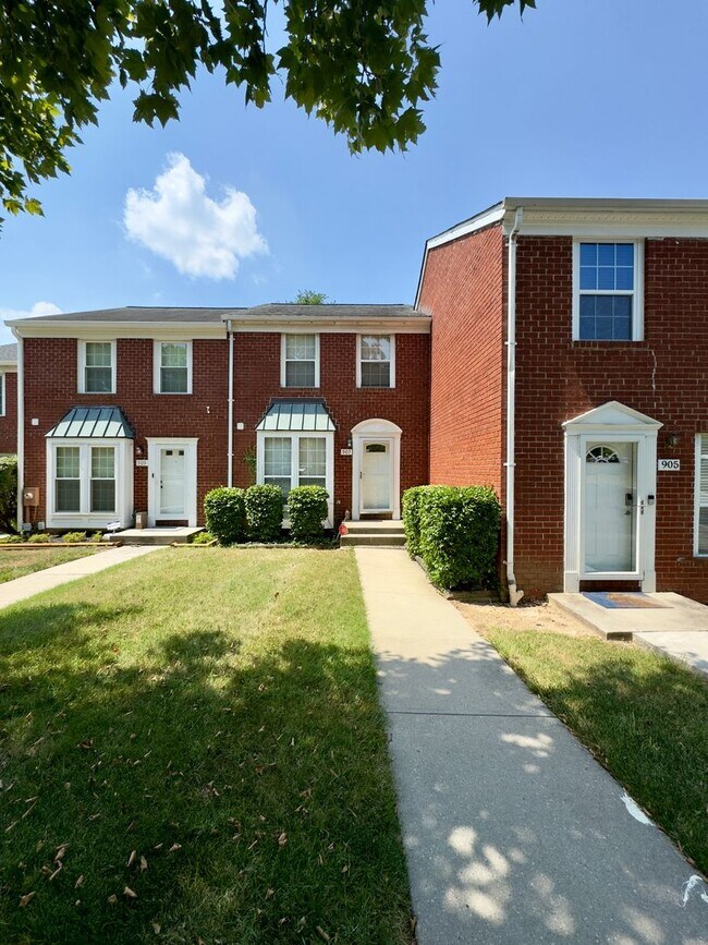 Building Photo - Charming 3Bed/1.5Bath in Evesham Park