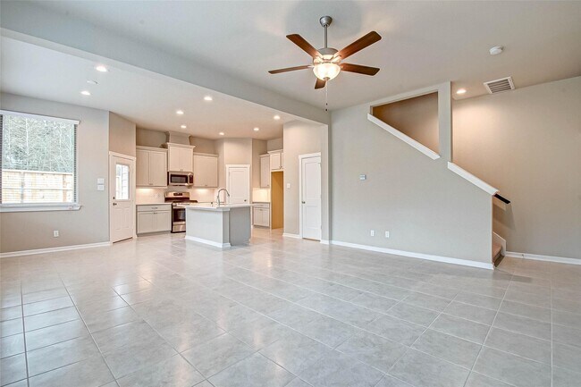 Foto del edificio - 332 N Spotted Fern Dr