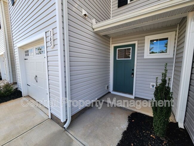 Building Photo - 165 Sarnesfield Wy