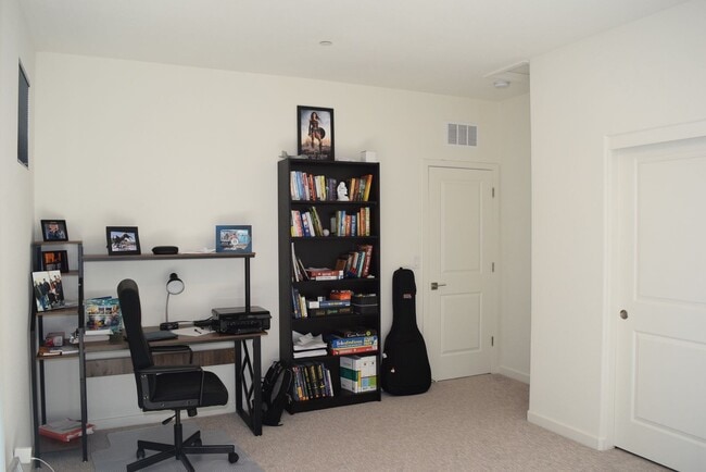 Foto del edificio - 2853 Honey Opal Ave