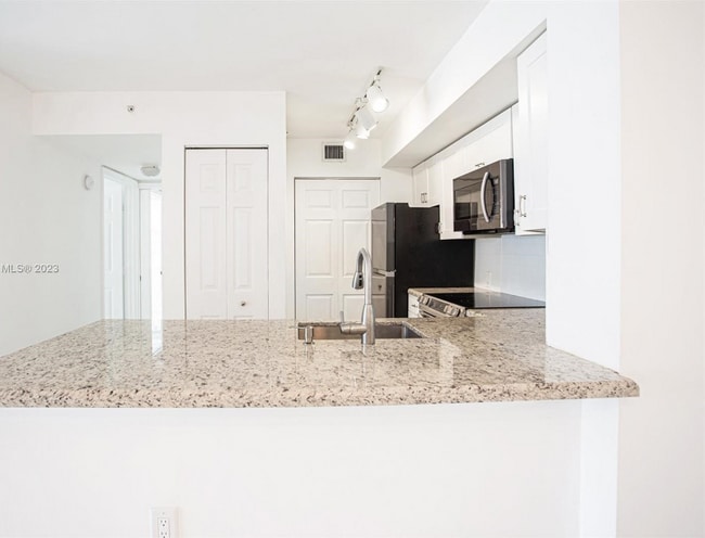 Foto del edificio - 777 SW 111th Way