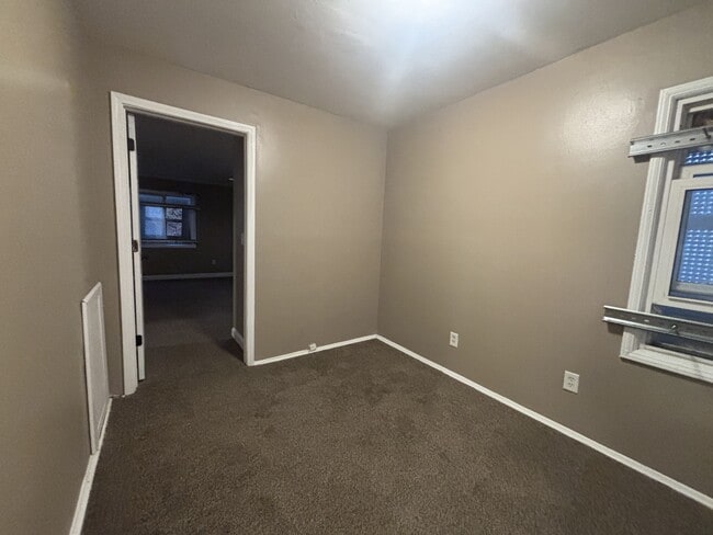 Foto del edificio - 19675 Rogge St