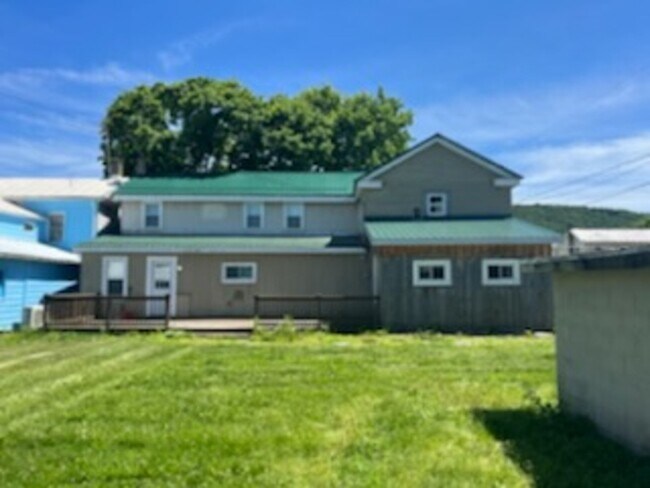 Building Photo - 2301 Old Berwick Rd