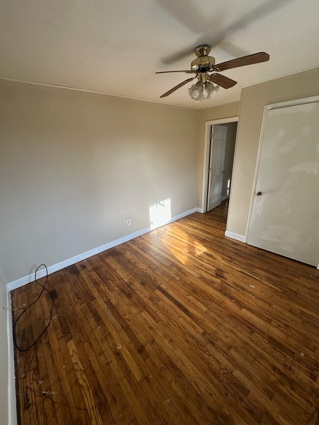 Building Photo - 3819 Millersburg Ruddles Mill Rd