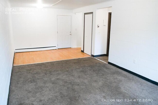 Foto del edificio - 63 Harvey Pl