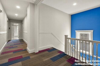 Building Photo - 77 Park Dr