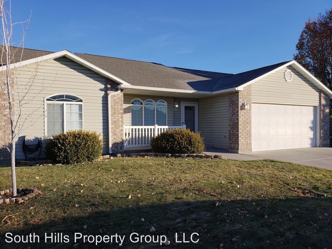 Primary Photo - 3 br, 2 bath House - 2505 Alderwood Avenue