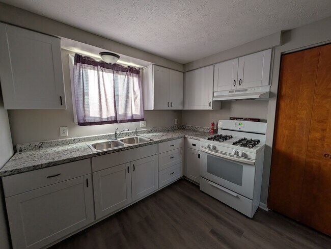 Foto del edificio - 1367 Wertz Ave SW