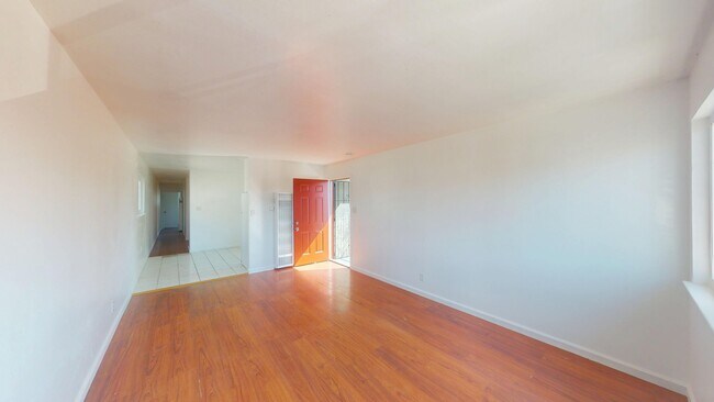 Building Photo - 1620 99th Ave